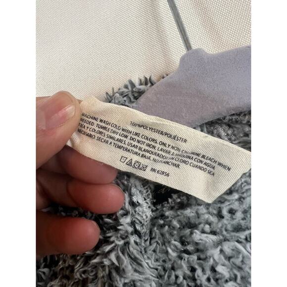 Hue Grey Open Front Sweater Size S/M - Picture 3 of 4